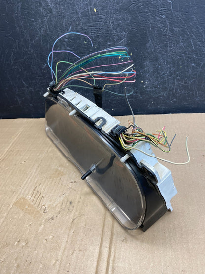 2004 to 2007 Ford E150 E250 E350 Gauge Speedometer Cluster AD71633