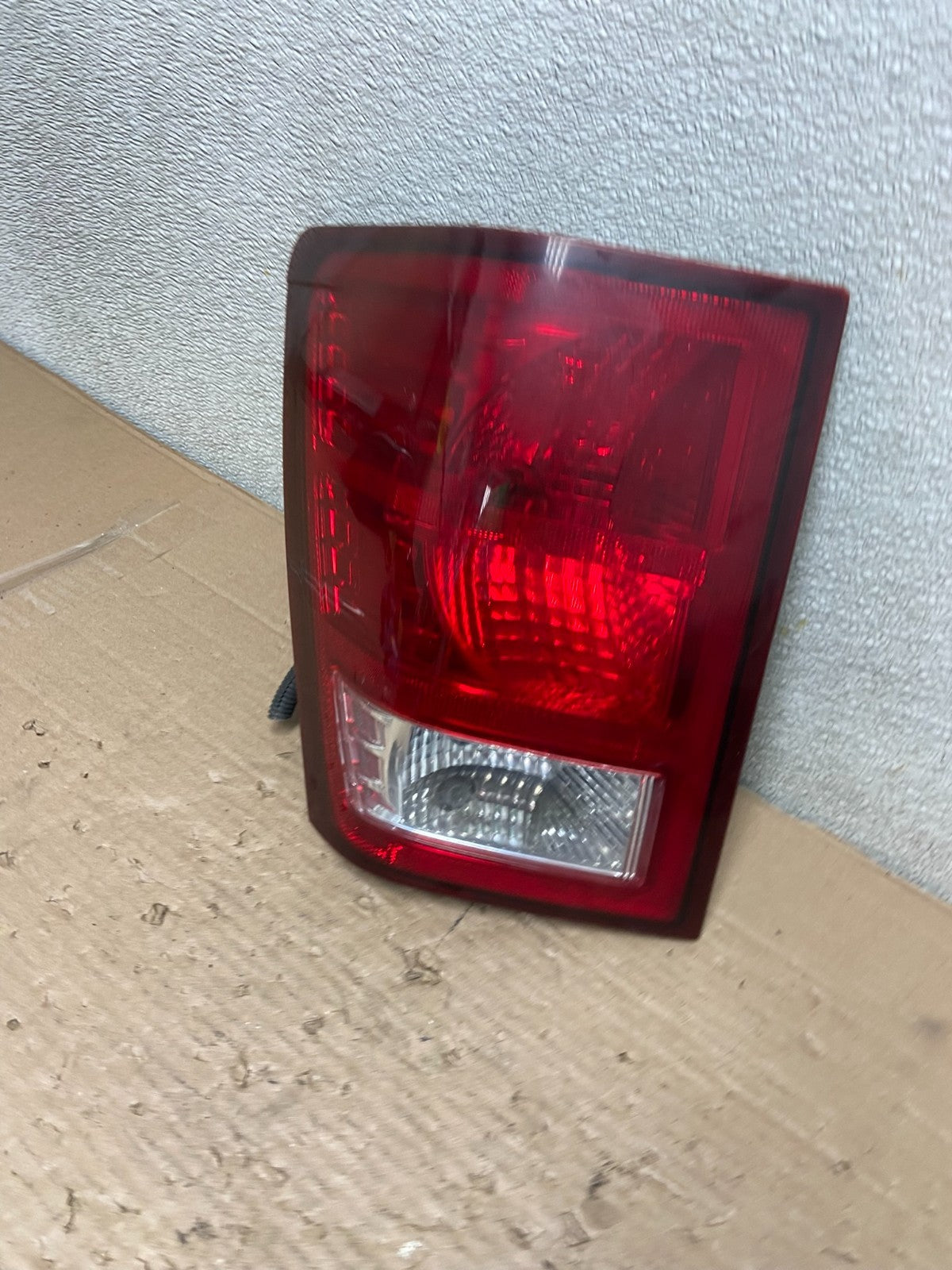 2007 2008 2009 2010 Jeep Grand Cherokee Left Driver Lh Tail Light Oem AA9439 LK1