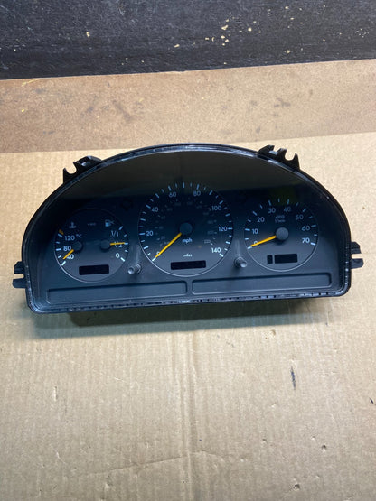 1998-2005 Mercedes W163 ML320 ML430 Instrument Cluster Speedometer Y7434 DG1