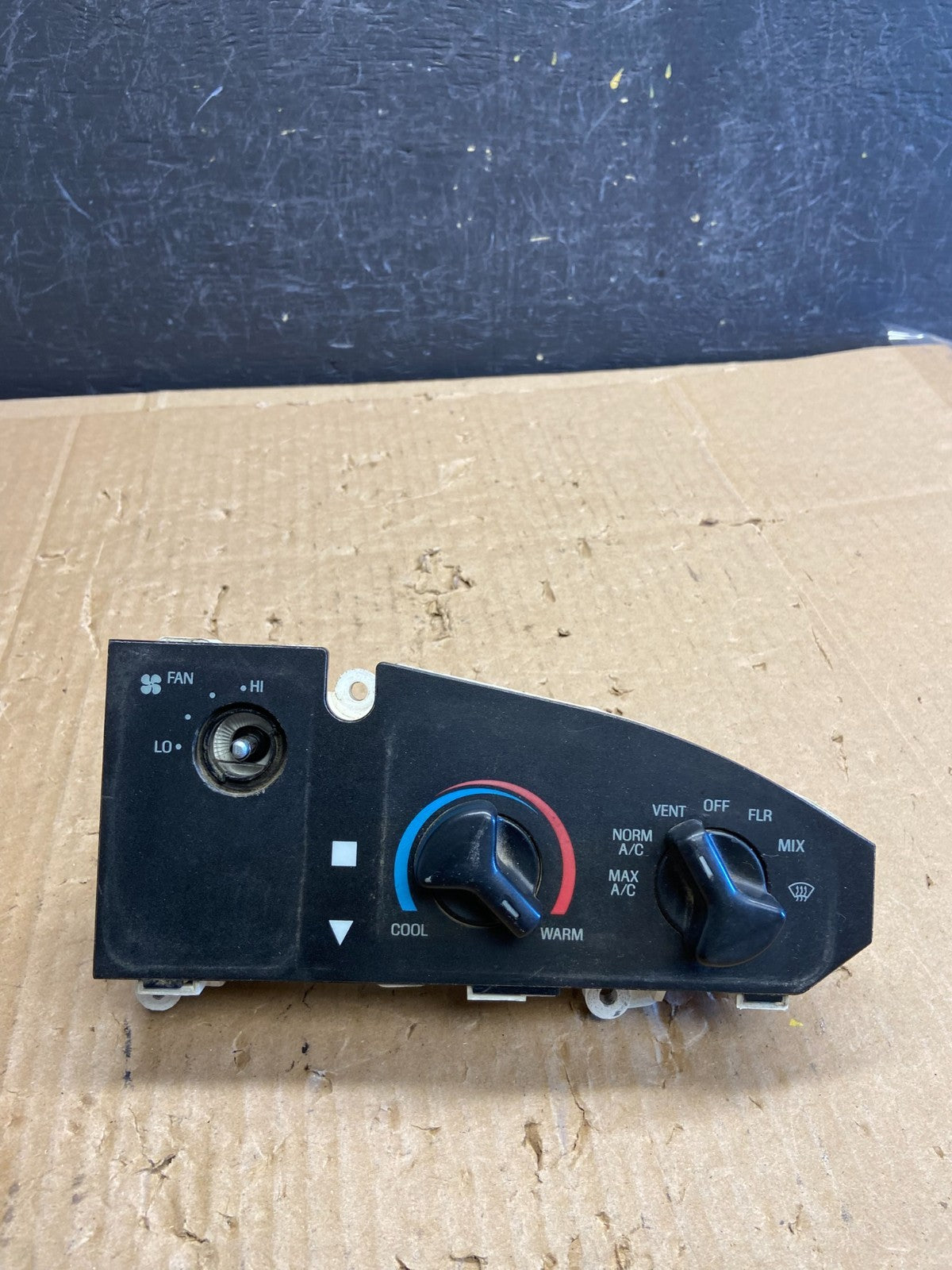 1997-2014 Ford Van Econoline E150 E250 Heater Climate Fan Control ad6789 DG0
