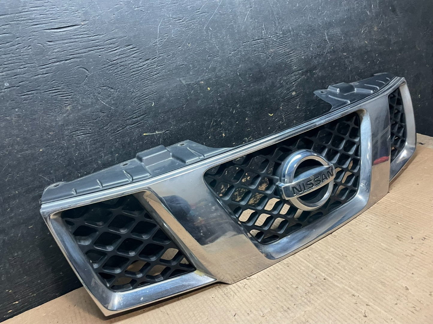 2005 2006 2007 Nissan Pathfinder Chrome Front Upper Grill Grille Oem Y1990 DG1