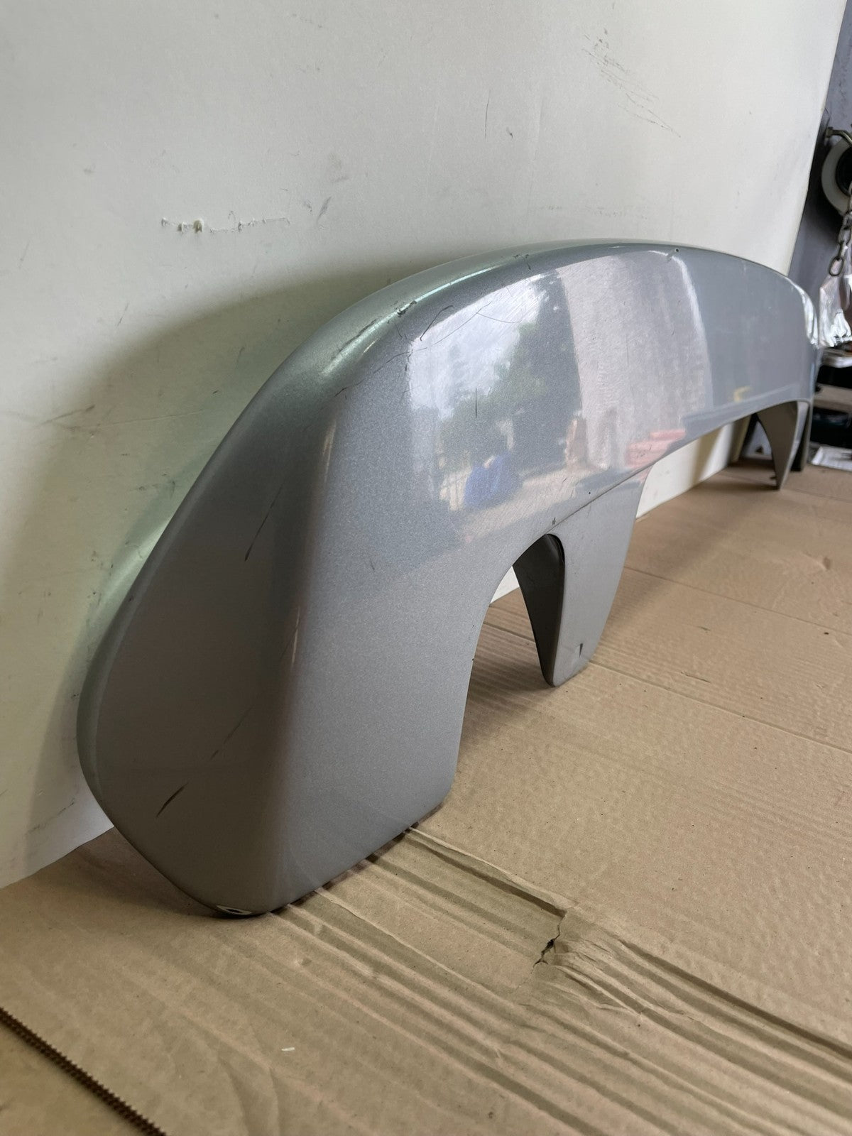 2001 to 2007 Toyota Sequoia 3RD Brake Light Spoiler Wing AH6458 DG2