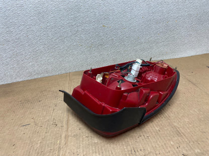 2002 to 2005 Hyundai Sonata Right Passenger Side Tail Light AA6611 LK4