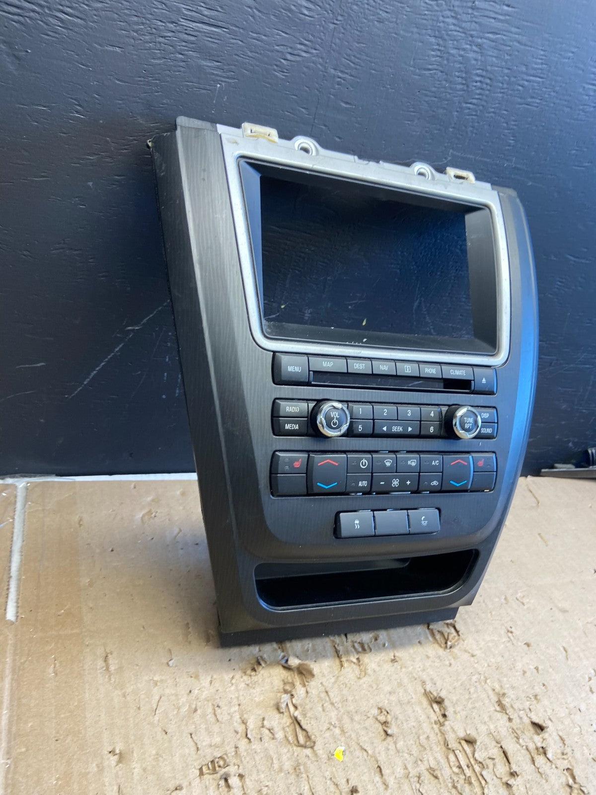 2010 to 2012 Ford Fusion Radio Climate Control A/C Control OEM ab5887 DG2