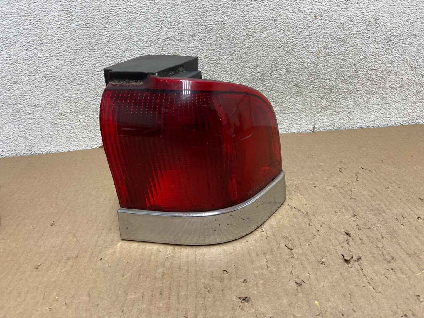 1994 - 1997 Ford Cougar Right Passenger RH Side Tail Light AG8046 LK0