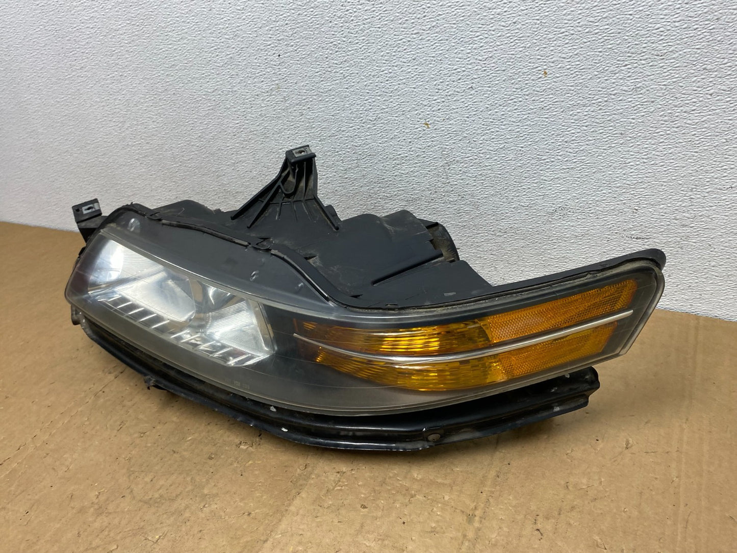 2004 2005 2006 Acura TL Headlight Left Driver LH Side Xenon HID AD1391 DW1