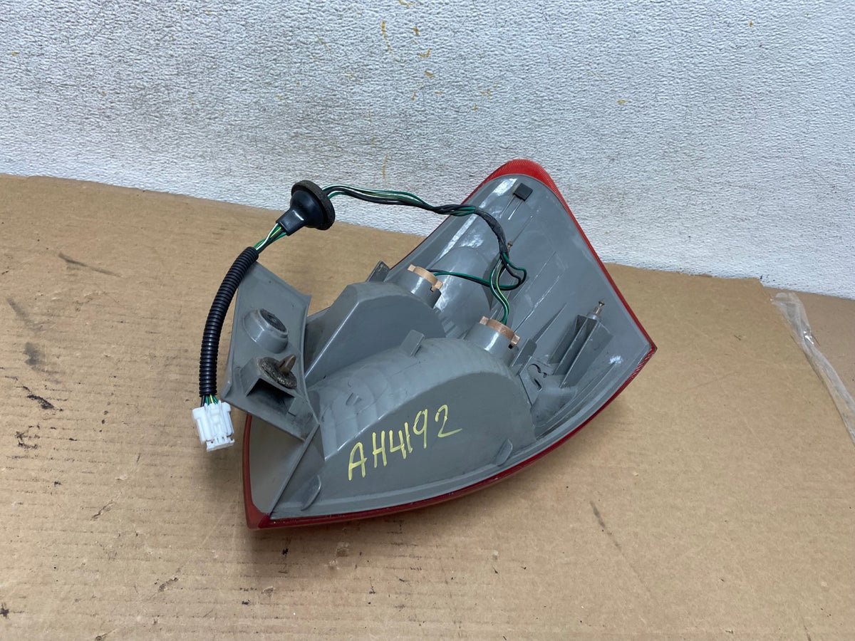 2008 to 2015 Nissan Rogue Left Driver LH Side Tail Light AH4192 LK5