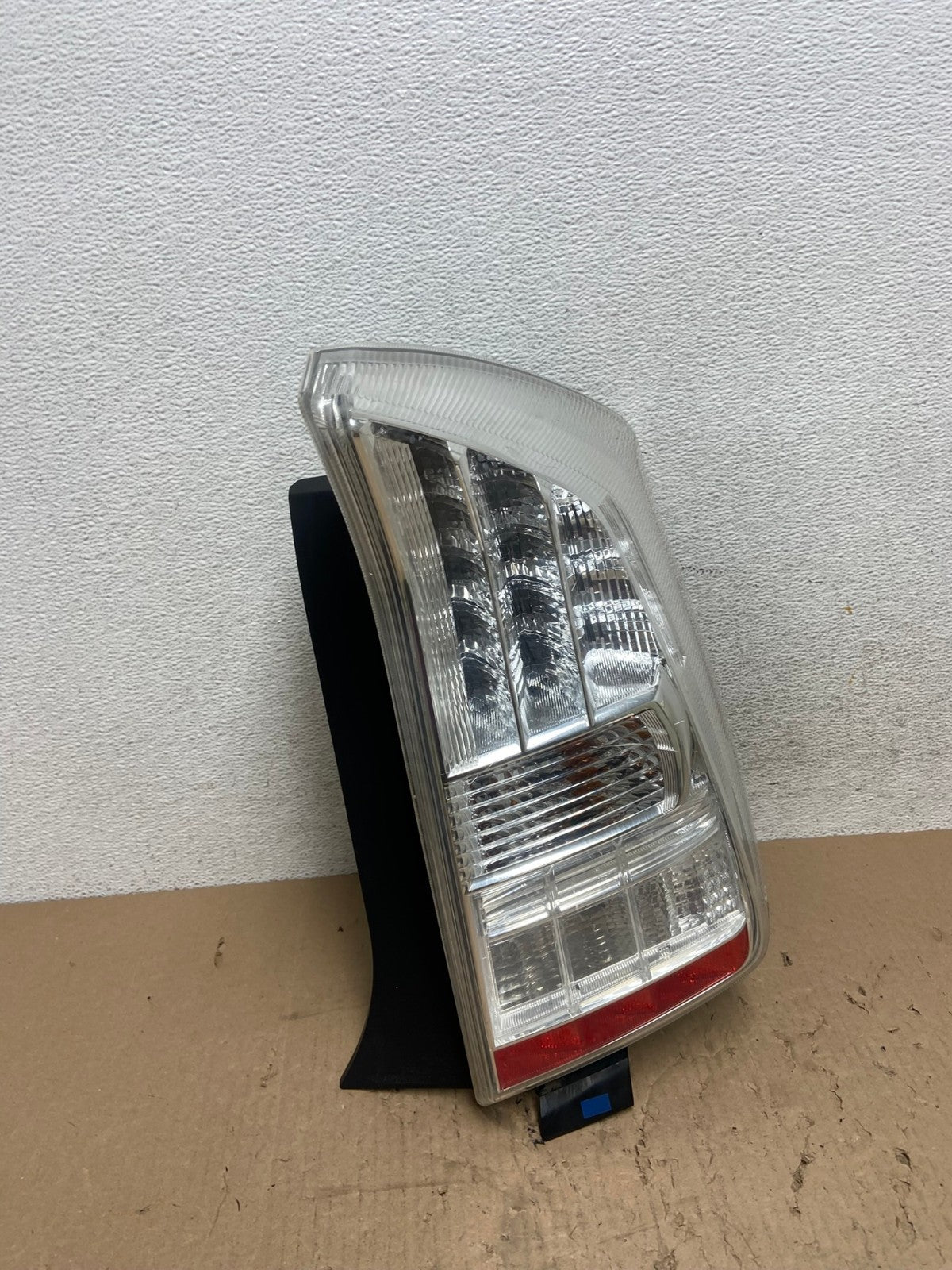 2010 2011 Toyota Prius Tail Light Right Passenger Side AE8840 LK2
