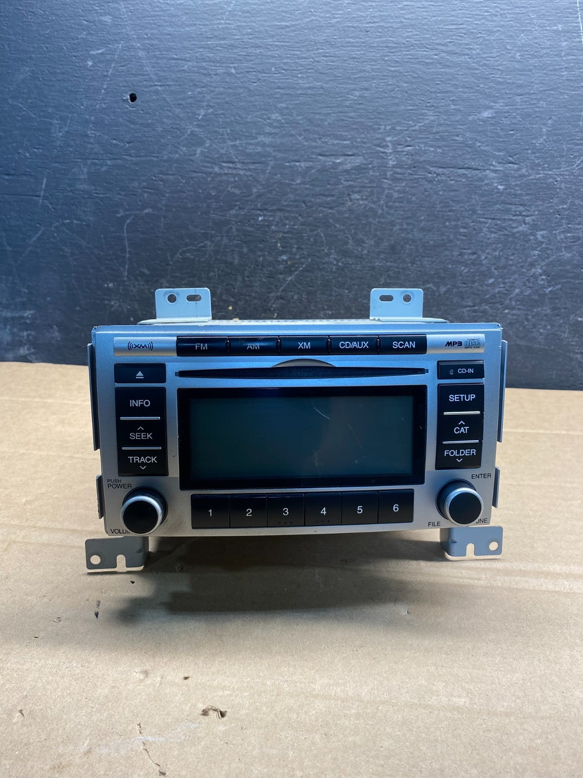 2007 to 2009 Hyundai Santa Fe AM/FM Radio CD Player ae8137 DG0