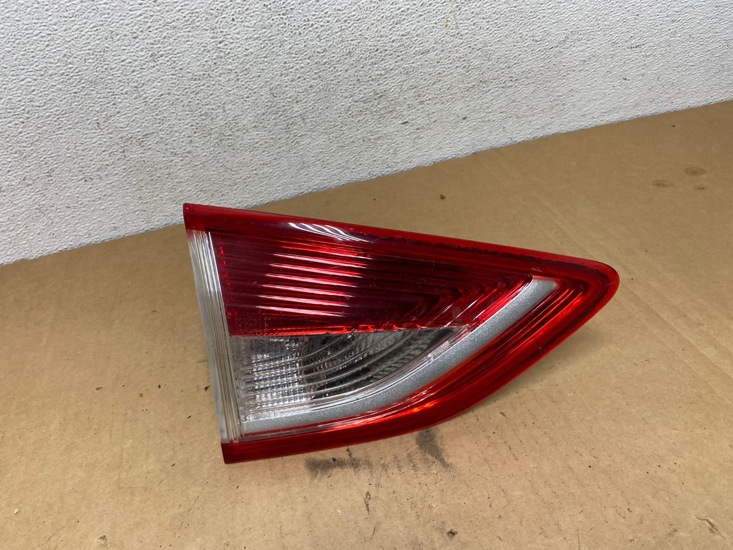 2013 to 2016 Ford Escape Left Driver LH Side Inner Tail Light AAD2646 LK0
