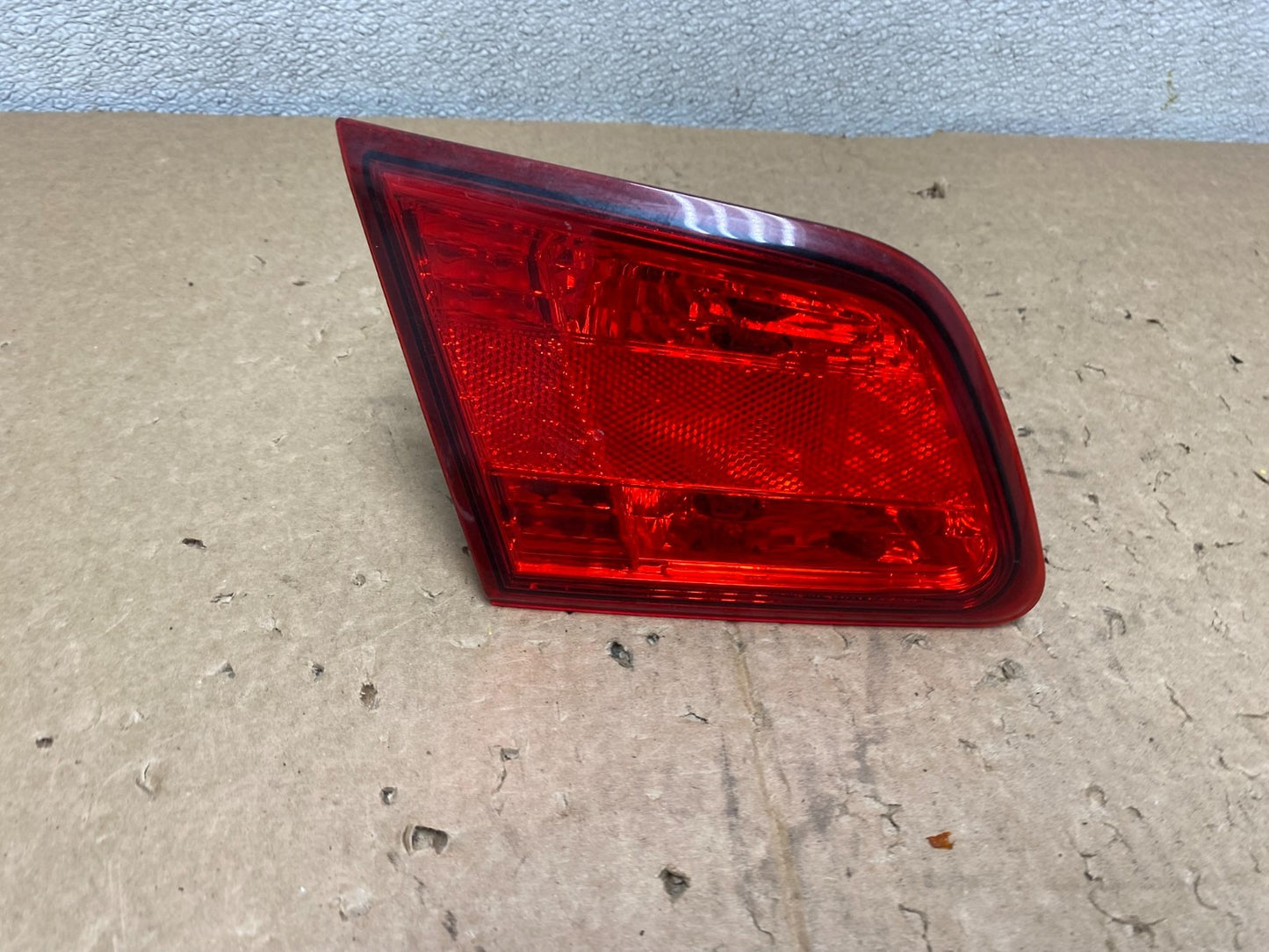 2010-2014 Subaru Legacy Left Driver Lh Side Tail Light Inner V0146 DW0