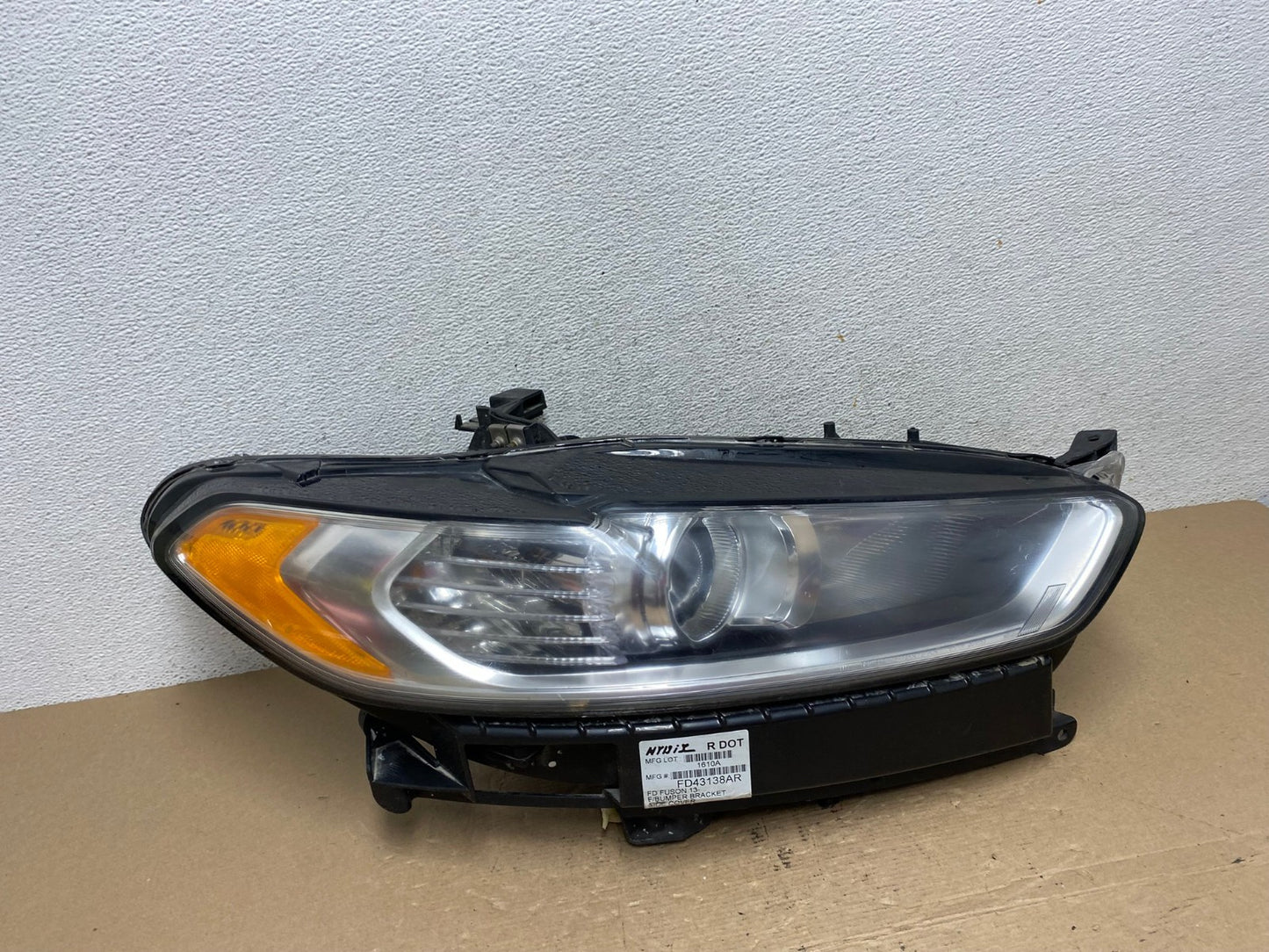 2013 to 2016 Ford Fusion Right Passenger Rh Side Headlight AF4510 LK0