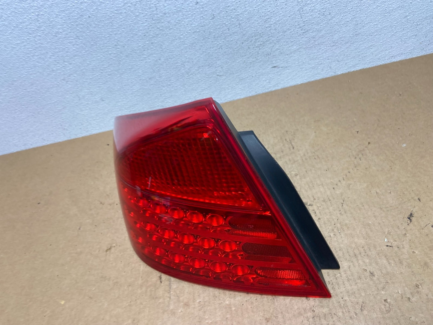 2003-2004 Infiniti G35 Left Driver Lh Side Tail Light Oem AC3153 DW1