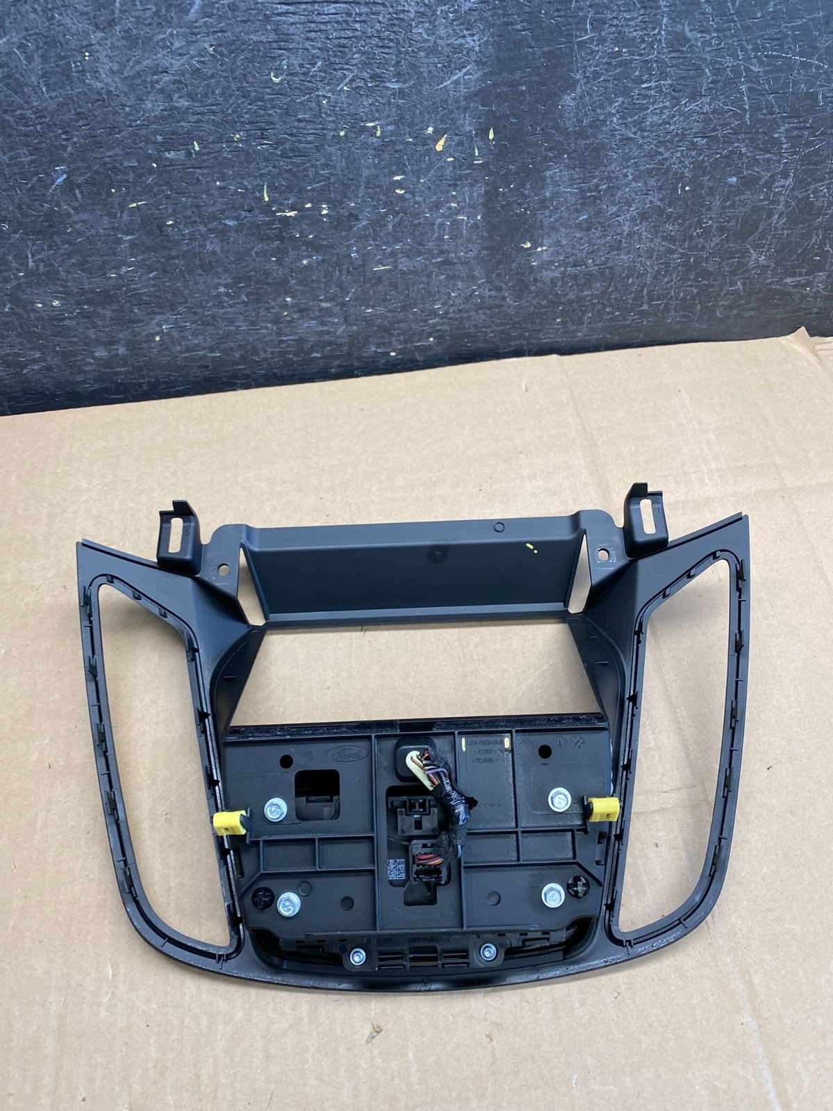 2013 to 2016 Ford Escape Dash Radio Control Panel Bezel cj54-18835 AI2985 DG5