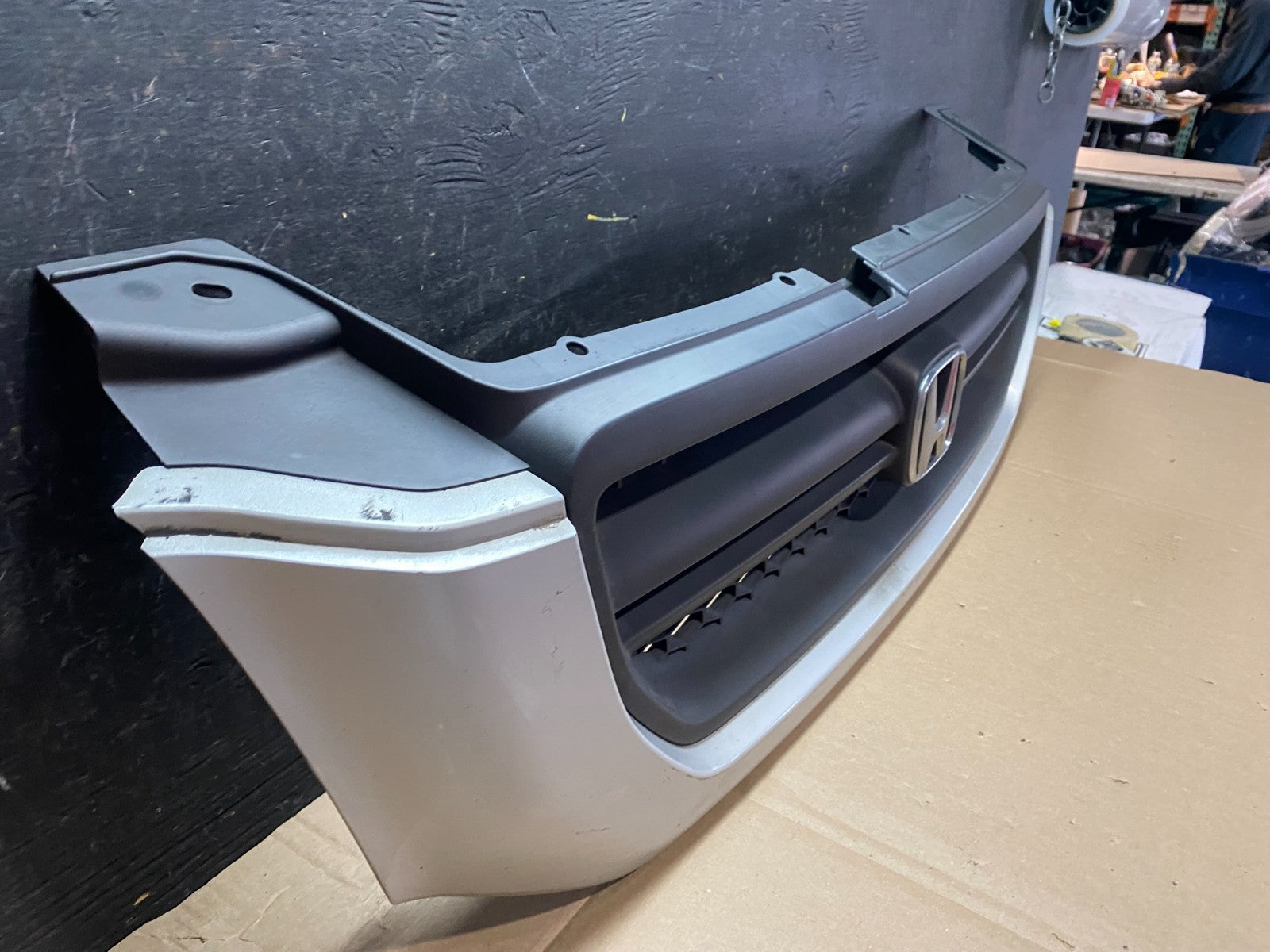 2003 2004 2005 Honda Pilot Front Upper Grill Grille U0056 DG2