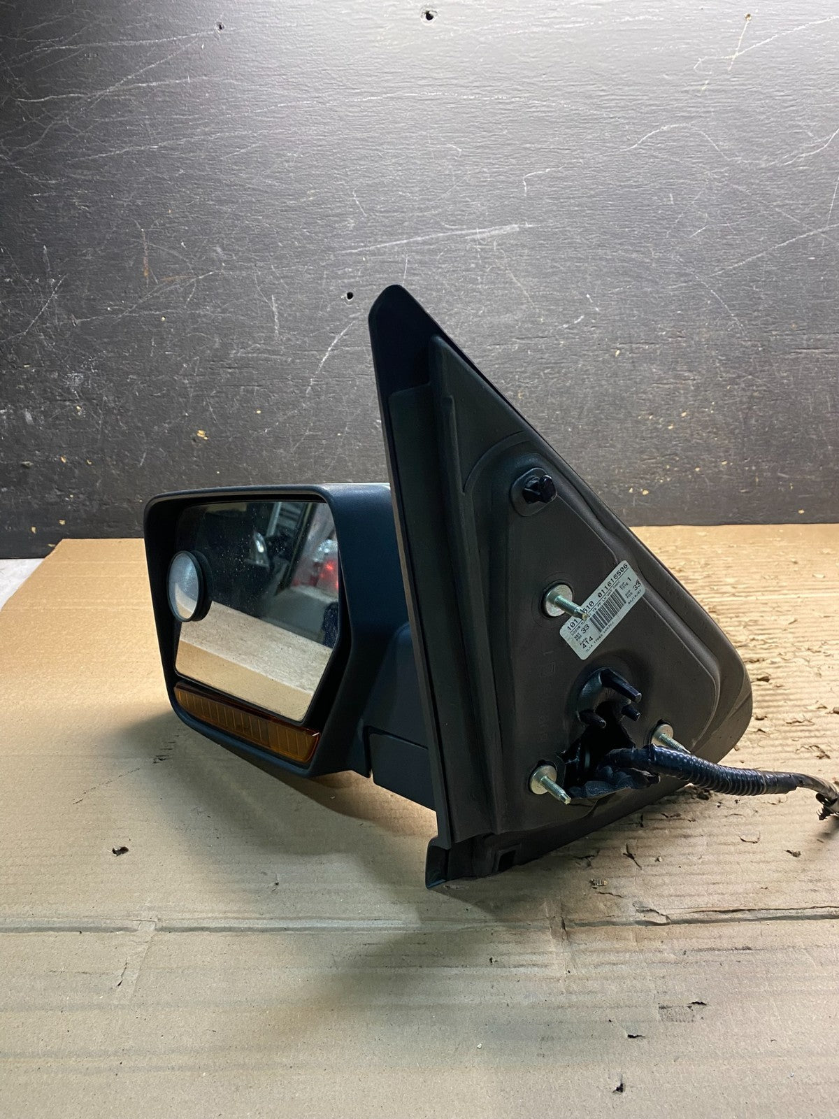 2007-2011 Ford Expedition Left Driver View Door Mirror AA3354 MS10