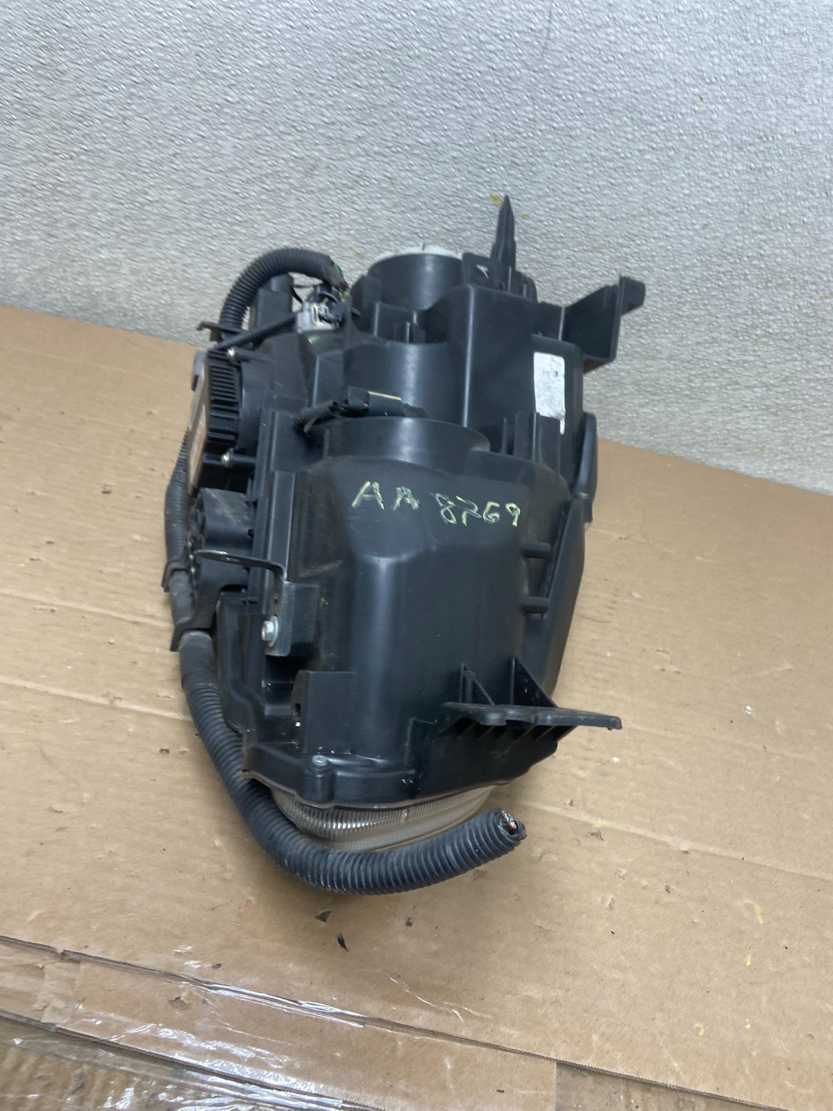 2009-2014 Nissan Maxima Headlight Left Driver Side Xenon HID OEM AA8769 DW5