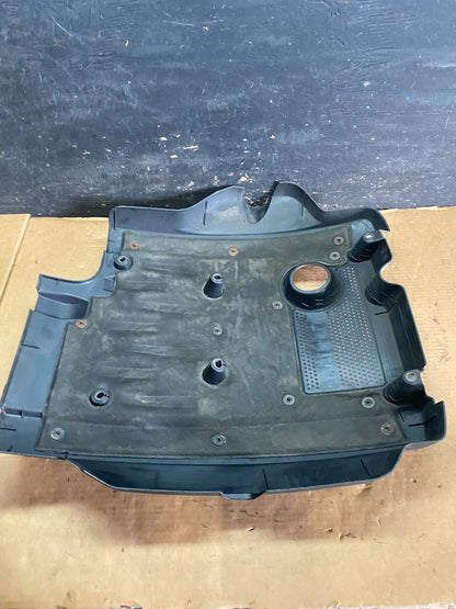 2002 to 2005 Kia Sedona V6 3.5L Engine Motor Cover Oem S0457 DG6