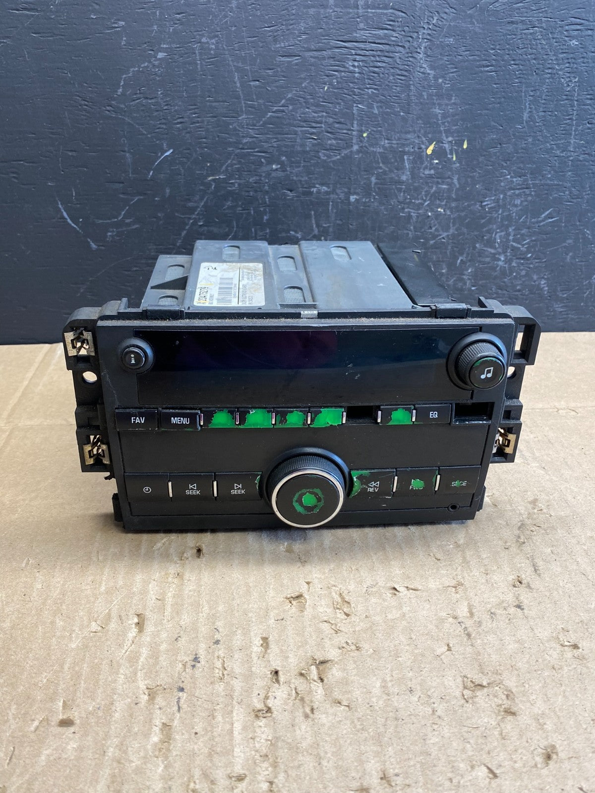 2015-2024 Chevrolet Express GMC Savana Radio AM FM mp3 Aux Input  OEM AB9571 DG0