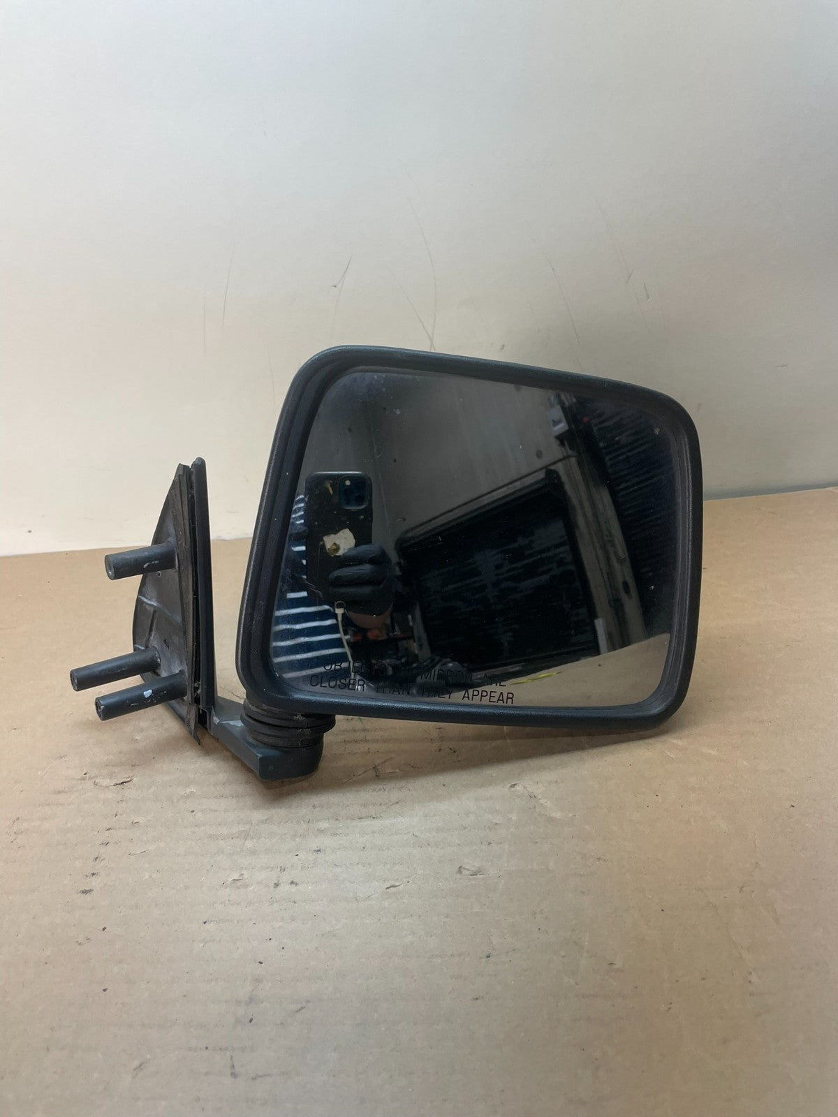 2000 to 2004 Nissan Frontier Right Passenger Side View Door Mirror ah8815 DG5