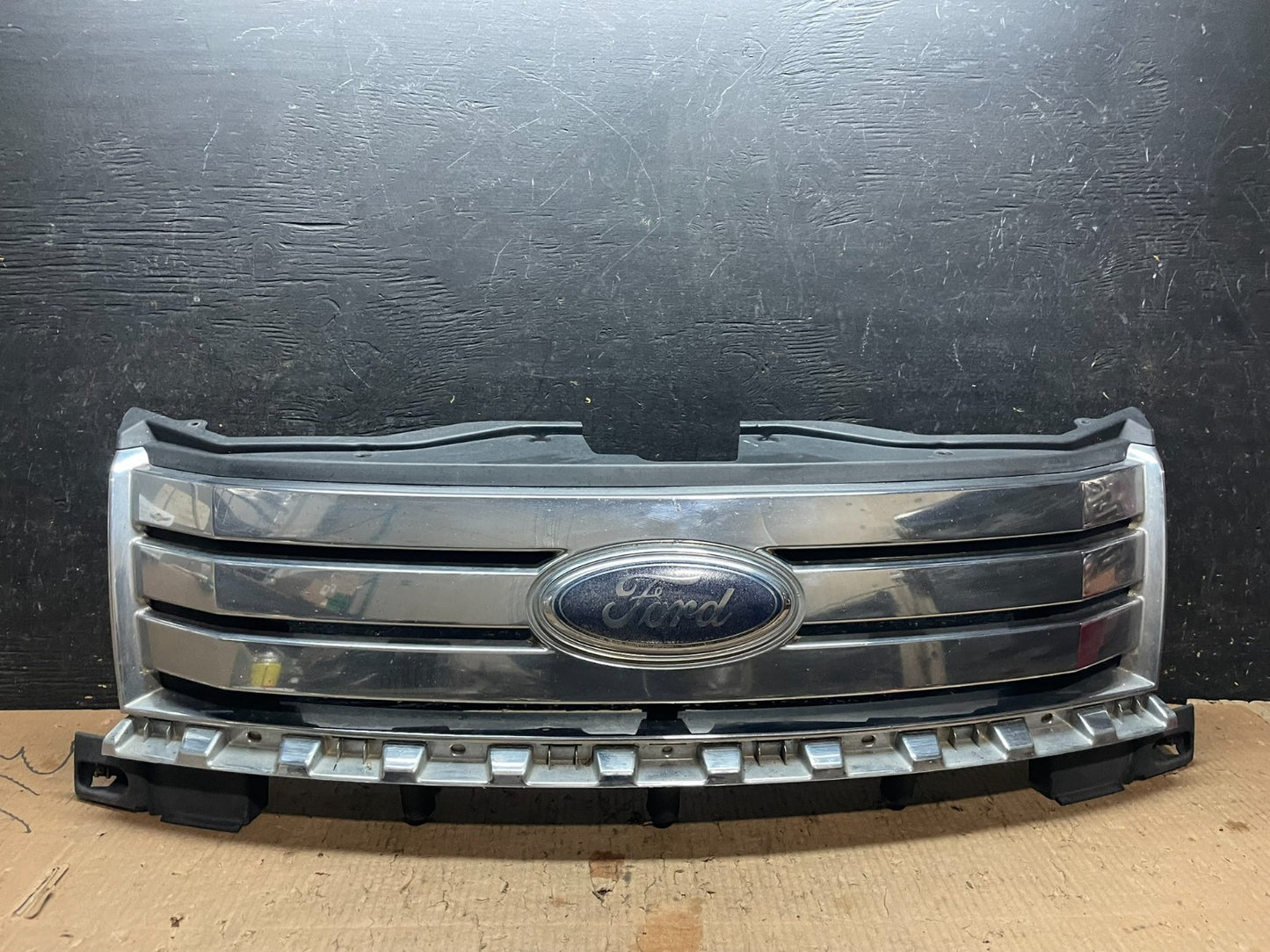 2007 2008 2009 2010 Ford Edge Front Upper Chrome Grill Grille Oem Y6390  DG0