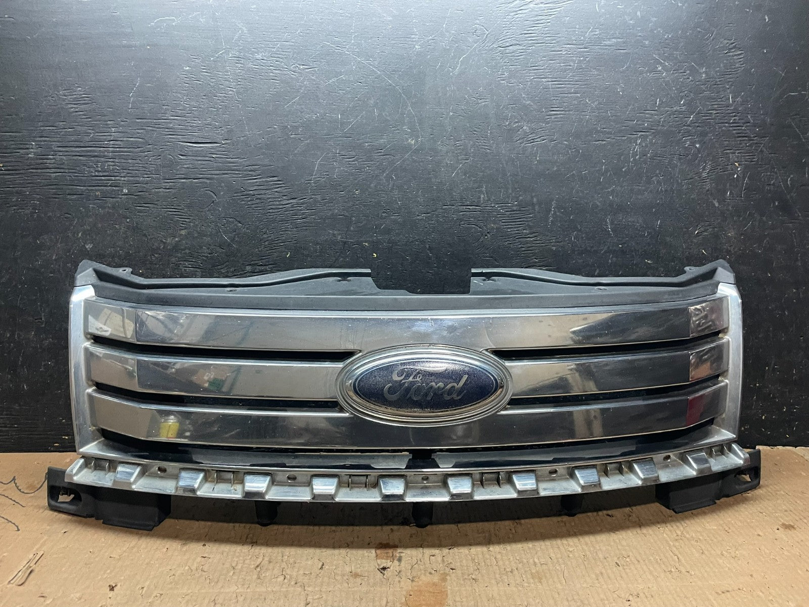2007 2008 2009 2010 Ford Edge Front Upper Chrome Grill Grille Oem Y6390  DG0