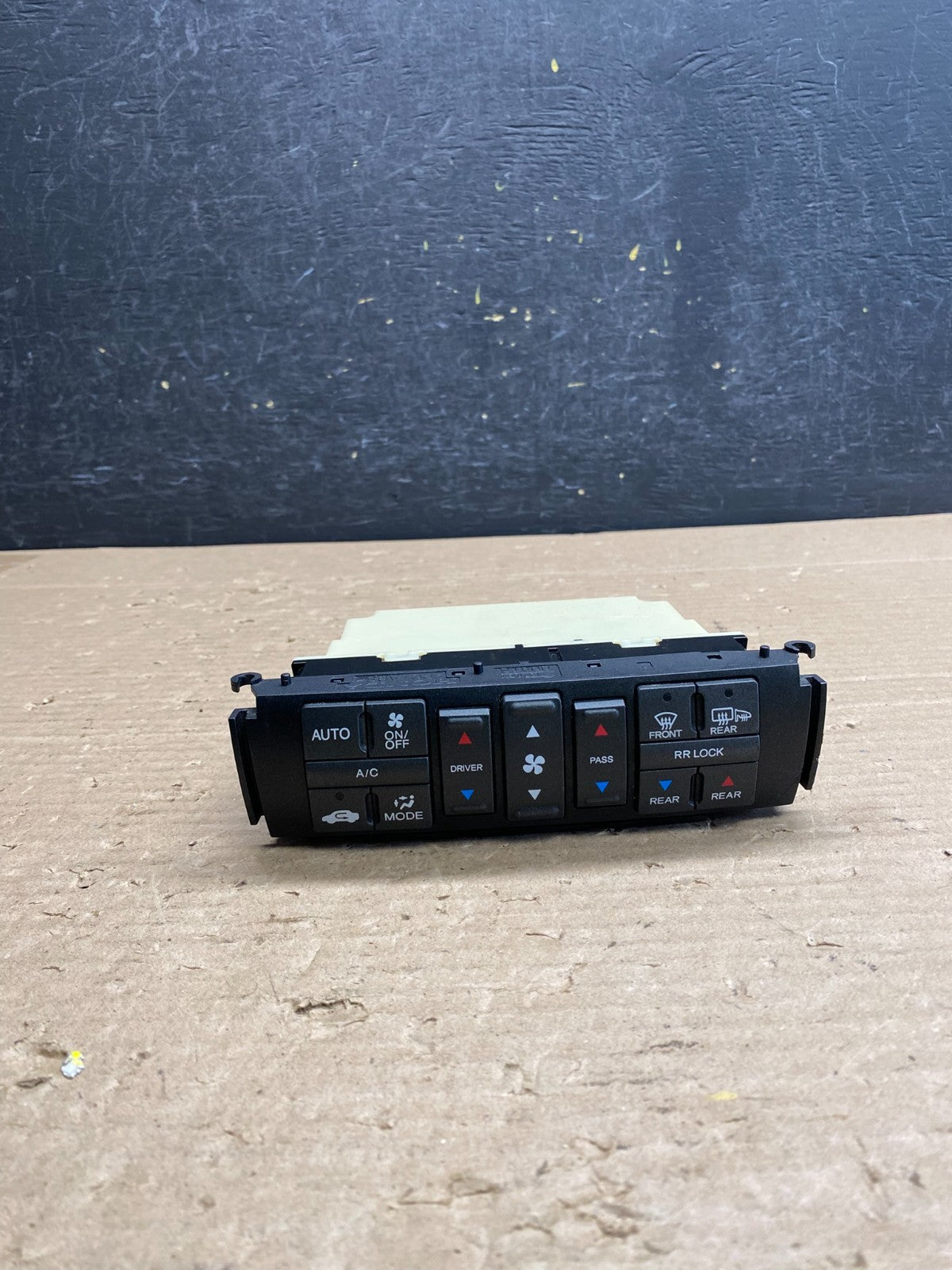 2009 to 2011 Honda Pilot AC Heater Climate Control Panel AG6436 DG0