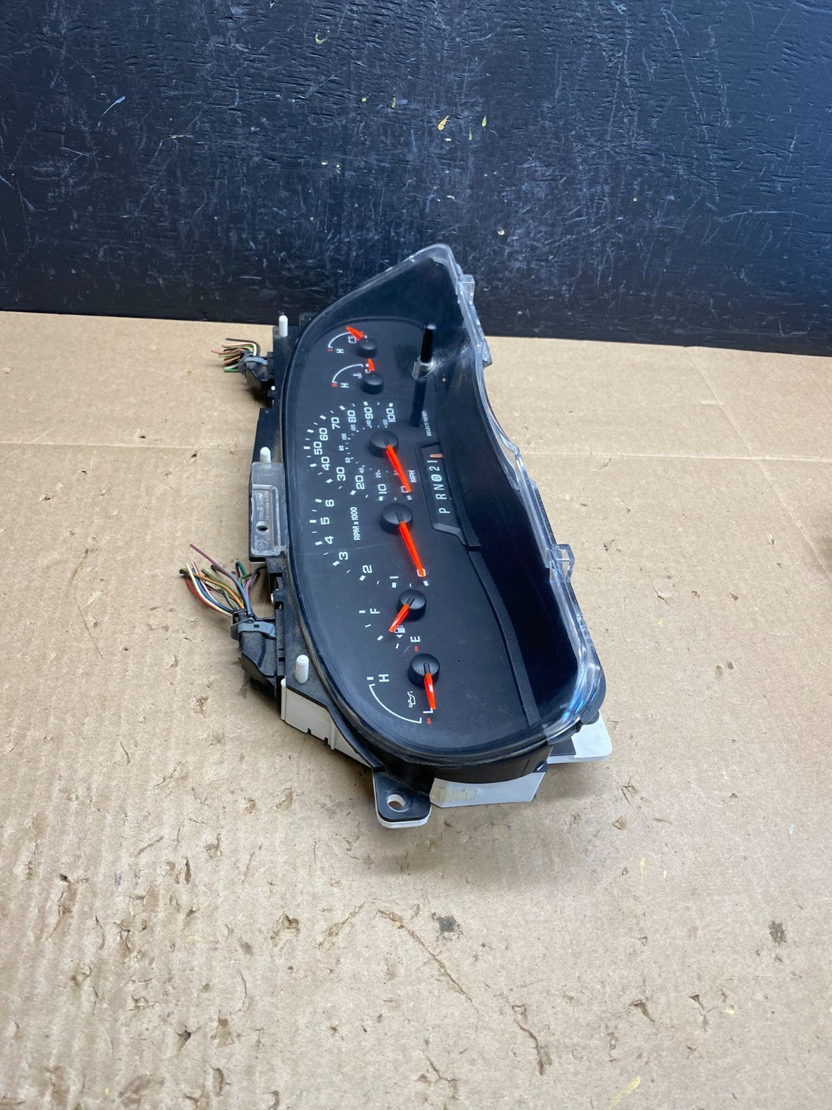 2006 Ford E350 Gauge Speedometer Cluster ac6672 DG1