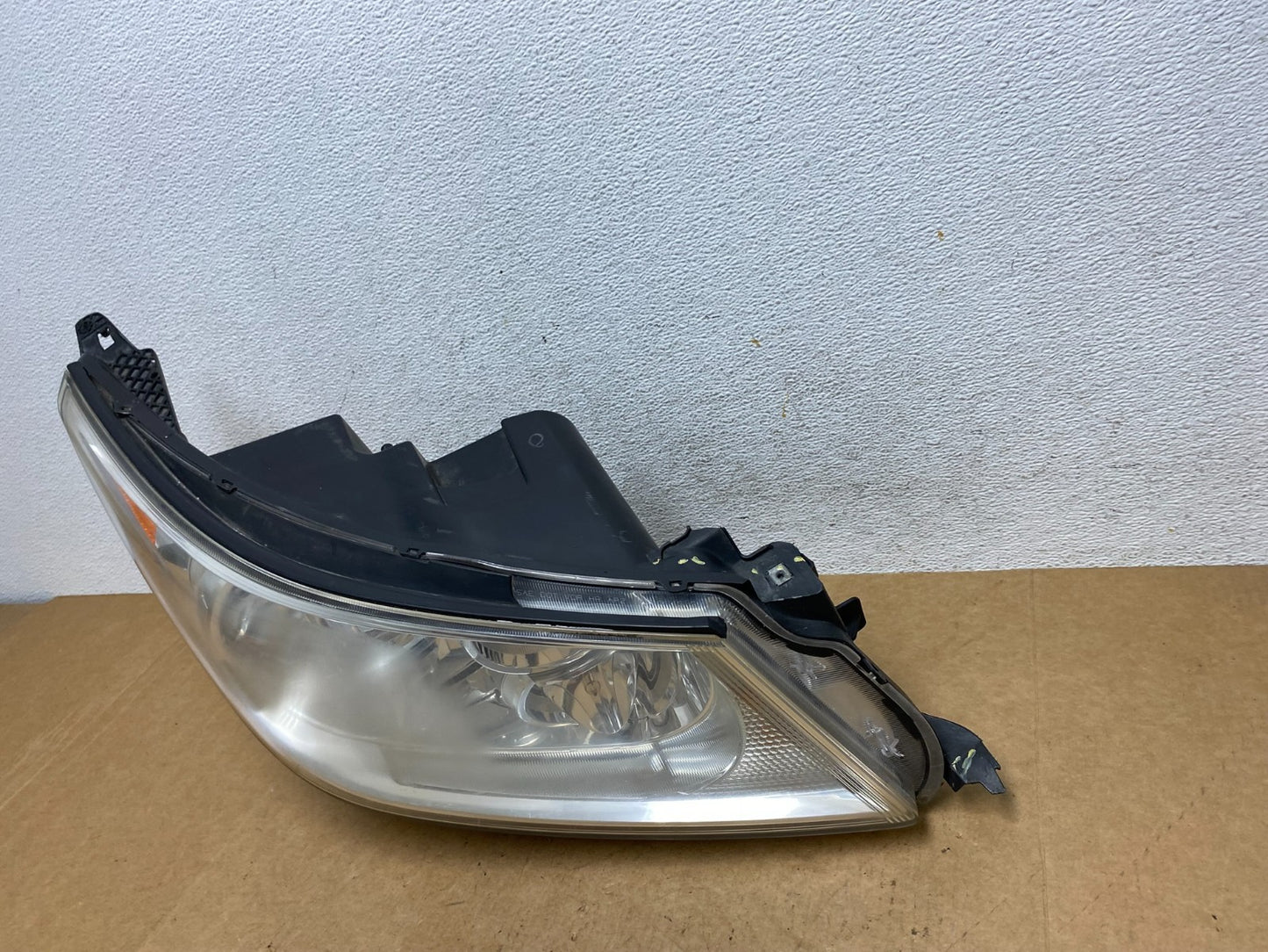 2010 to 2013 Buick Lacrosse Right Passenger Halogen Headlight AE3066 DW1