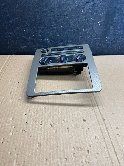 2005 to 2007 Ford Five Hundred Radio Climate Dash Bezel Surround af6197 DG3