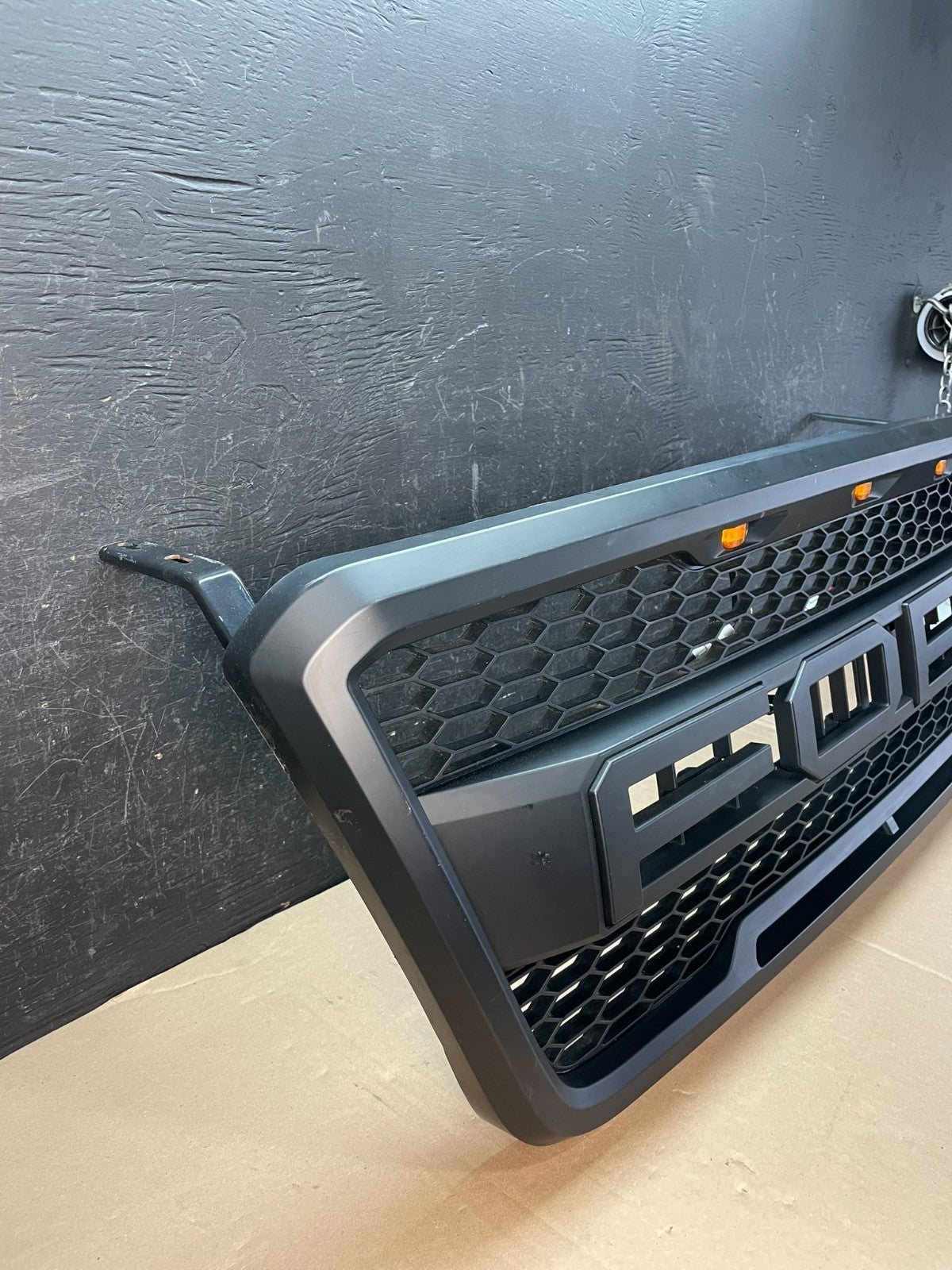 2004 to 2008 Ford F150 Raptor Style Front Upper Grille Grill Black AD8358 DG2