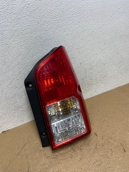 2005 to 2012 Nissan Pathfinder Right Passenger RH Side Tail Light AG1125 LK2
