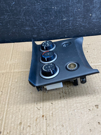 2011 to 2015 Nissan Rogue Heater Temperature AC Climate Control AC9557 DG1