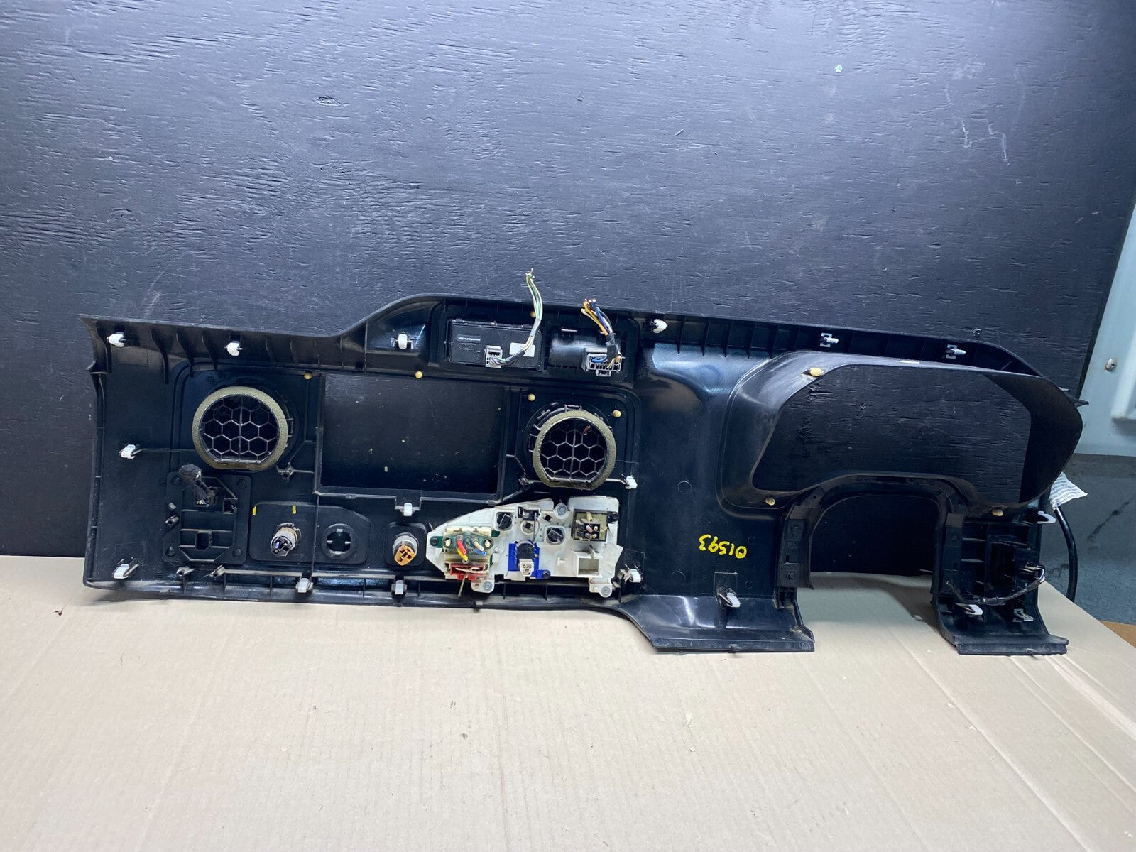 2009 - 2014 Ford E150 E250 Gauge Speedometer Cluster Radio Bezel Trim O1593 DG3
