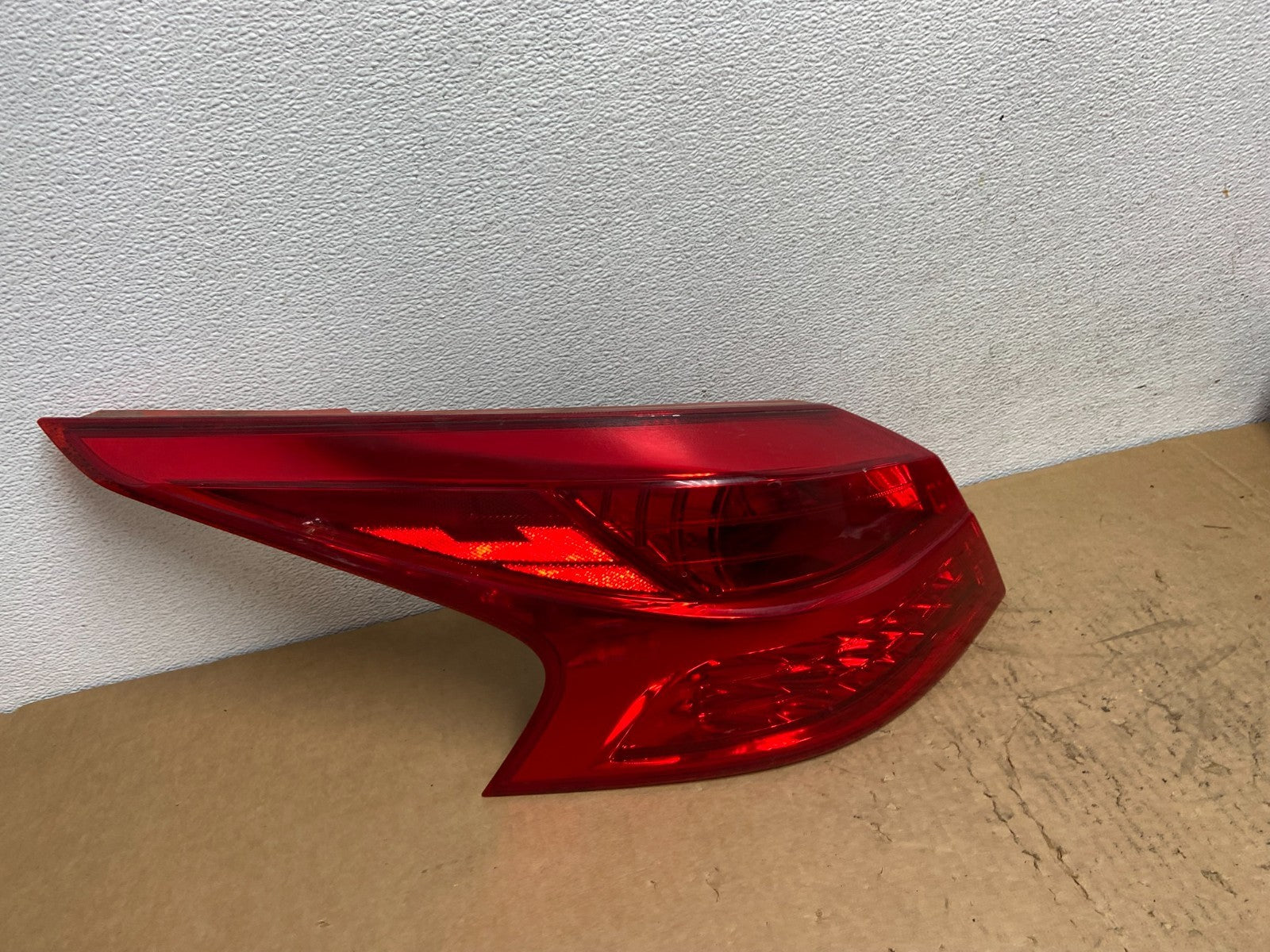 2011 2012 2013 2014 Nissan Murano Convertible Left Driver Tail Light AD0459 DG2
