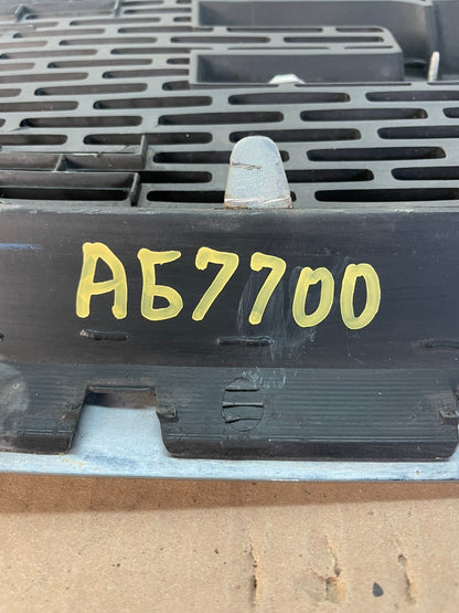 2007 to 2012 GMC Acadia Front Upper Grill Grille AG7700 DG5