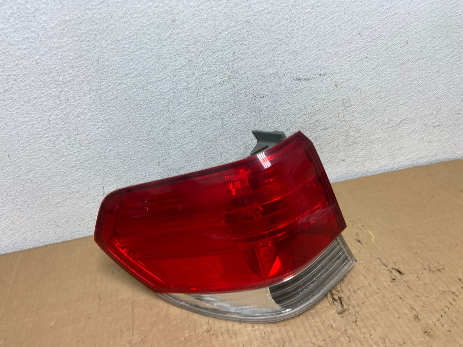 2008 2009 2010 Honda Odyssey Left Driver LH Side Tail Light AD2443 LK2