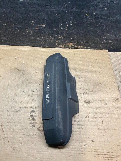 2008 to 2008 Audi  A6 3.2L Engine Motor Cover OEM v9363 DG3