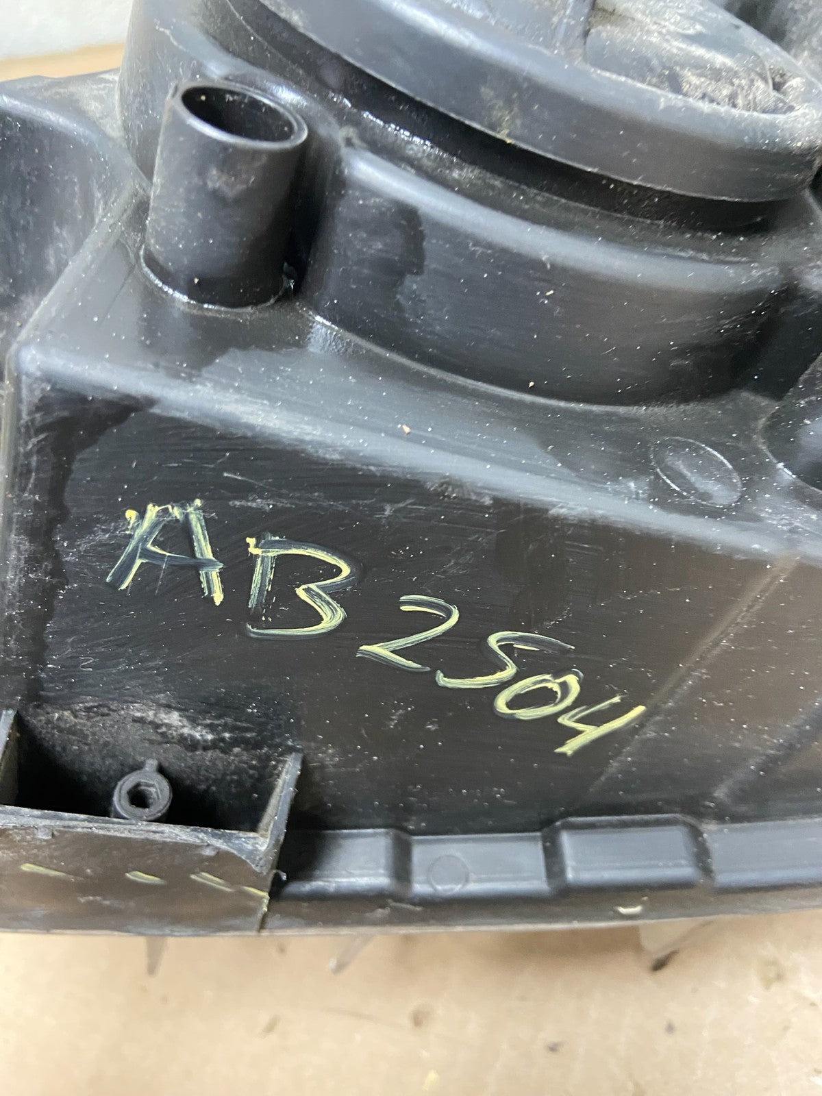 2014 to 2017 Mercedes Sprinter Headlight Right Passenger Halogen Oem AB2504 DG13