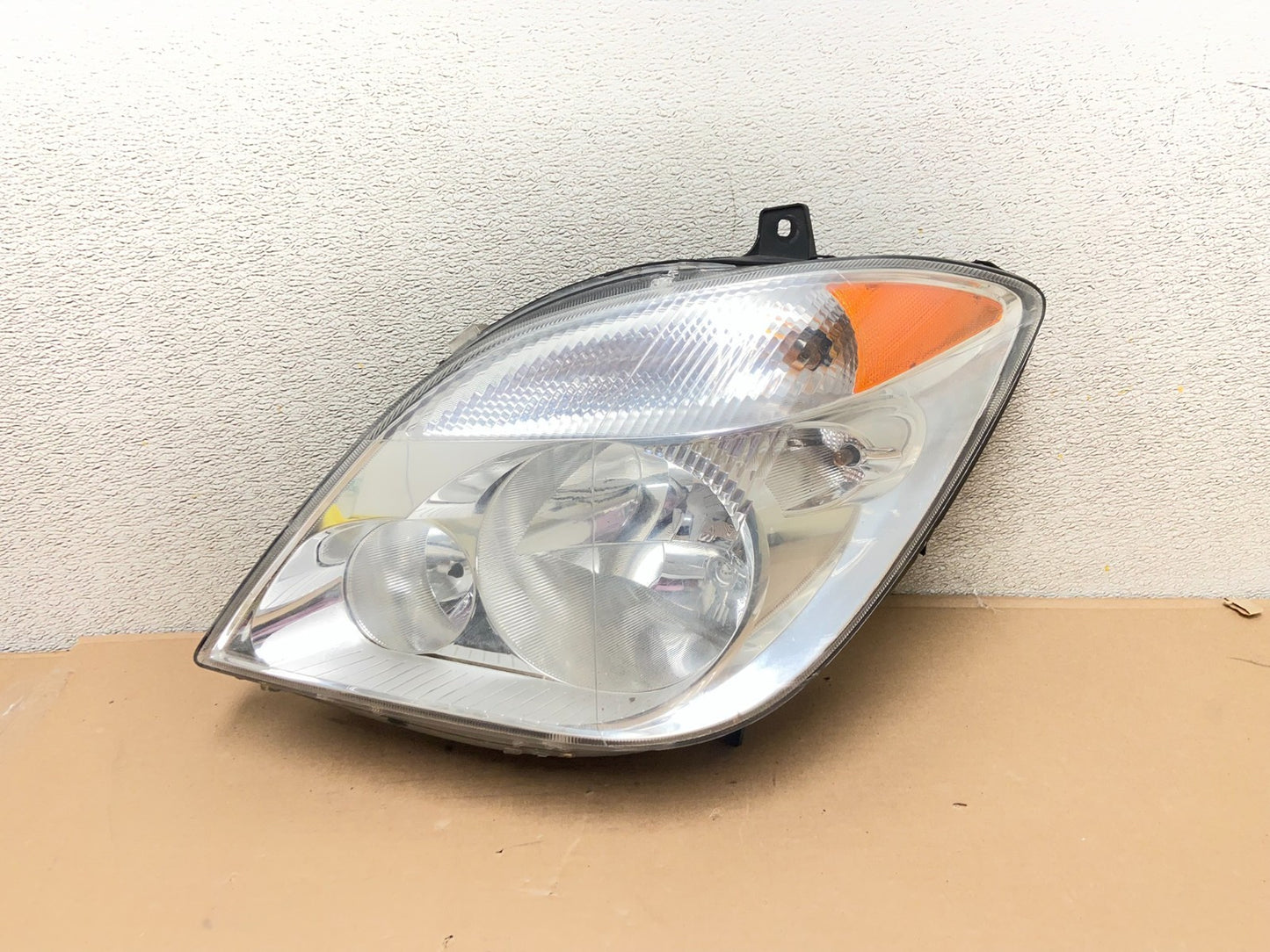 2007 to 2013 Mercedes Sprinter Headlight Left Driver Side Halogen Oem AA9856 DW0
