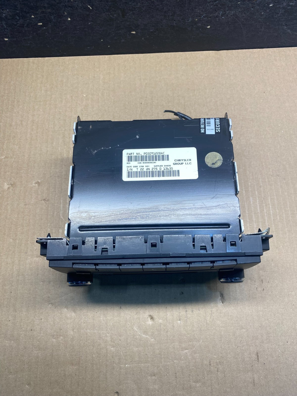 2007-2012 Chrysler Dodge Jeep Ram Radio CD MP3 AUX Receiver AG3798 DG4