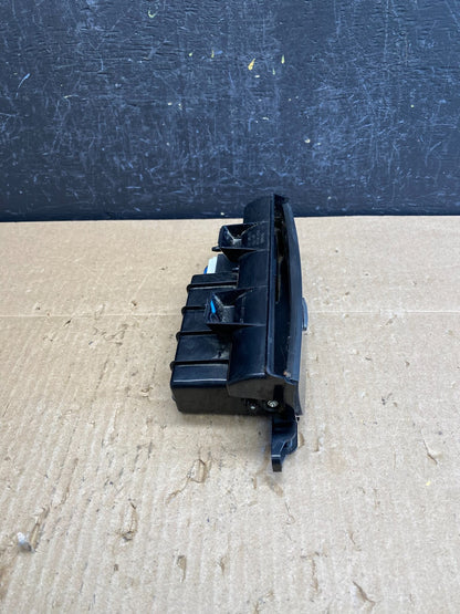 2006 - 2012 Kia Sedona Center Console Dash Storage Compartment Box AC6805 DG1