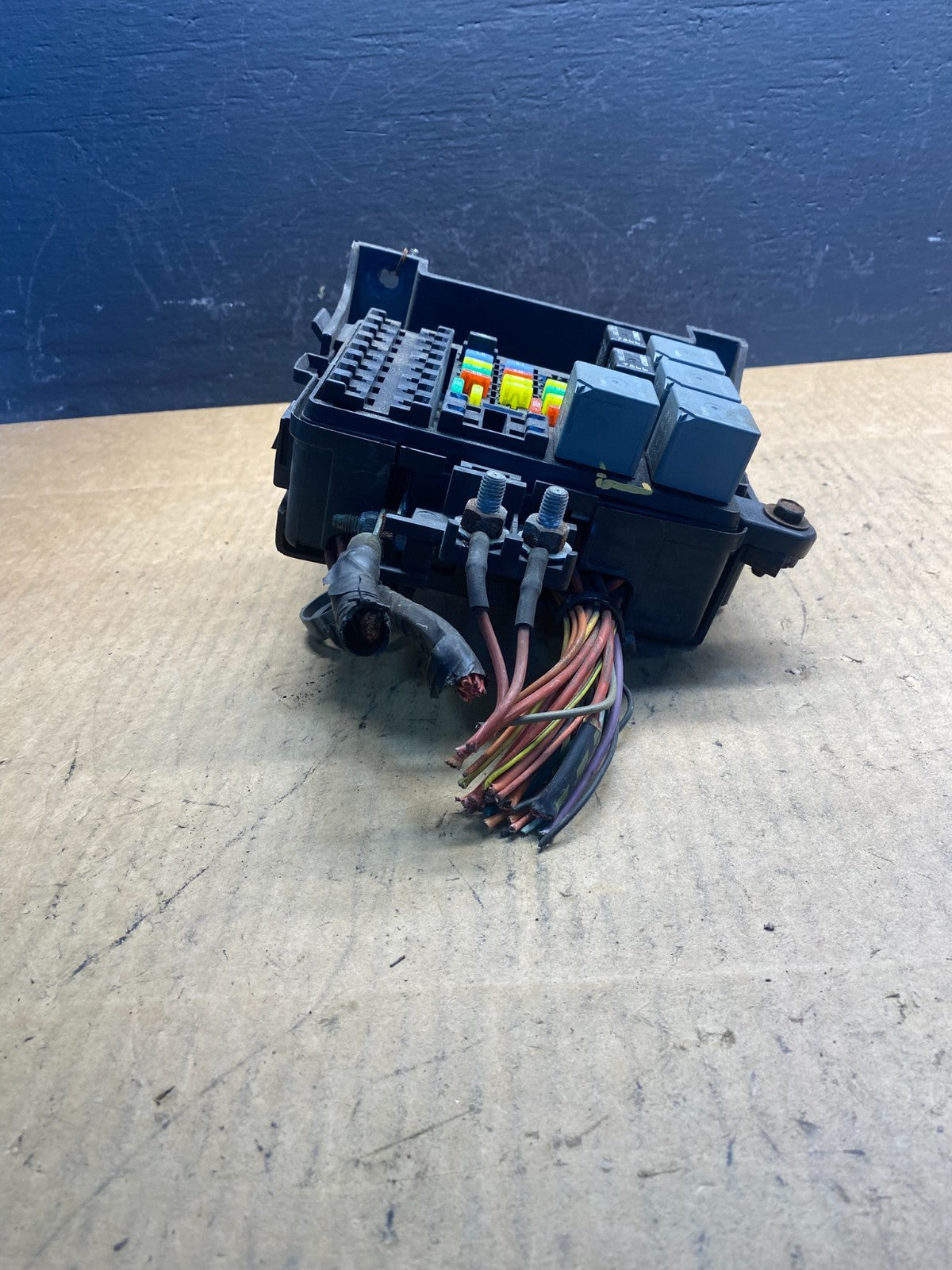 1996 to 1999 Chevrolet Astro Under Hood Fuse Box Cover Oem AC4274 DG1