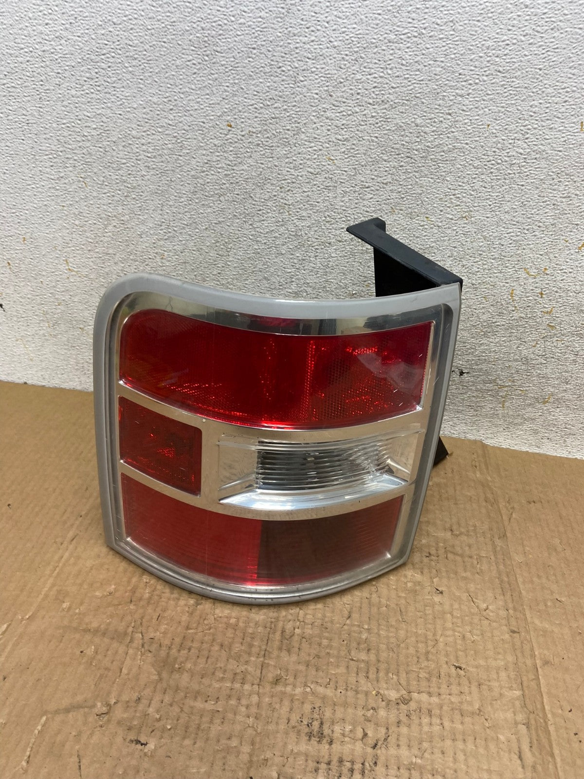 2009 to 2011 Ford Flex Left Driver LH Side Tail light AI6775 LK0