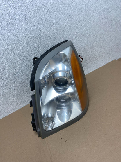 2004 to 2009 Cadillac SRX Left Driver Side Halogen Headlight AG6572 DW2