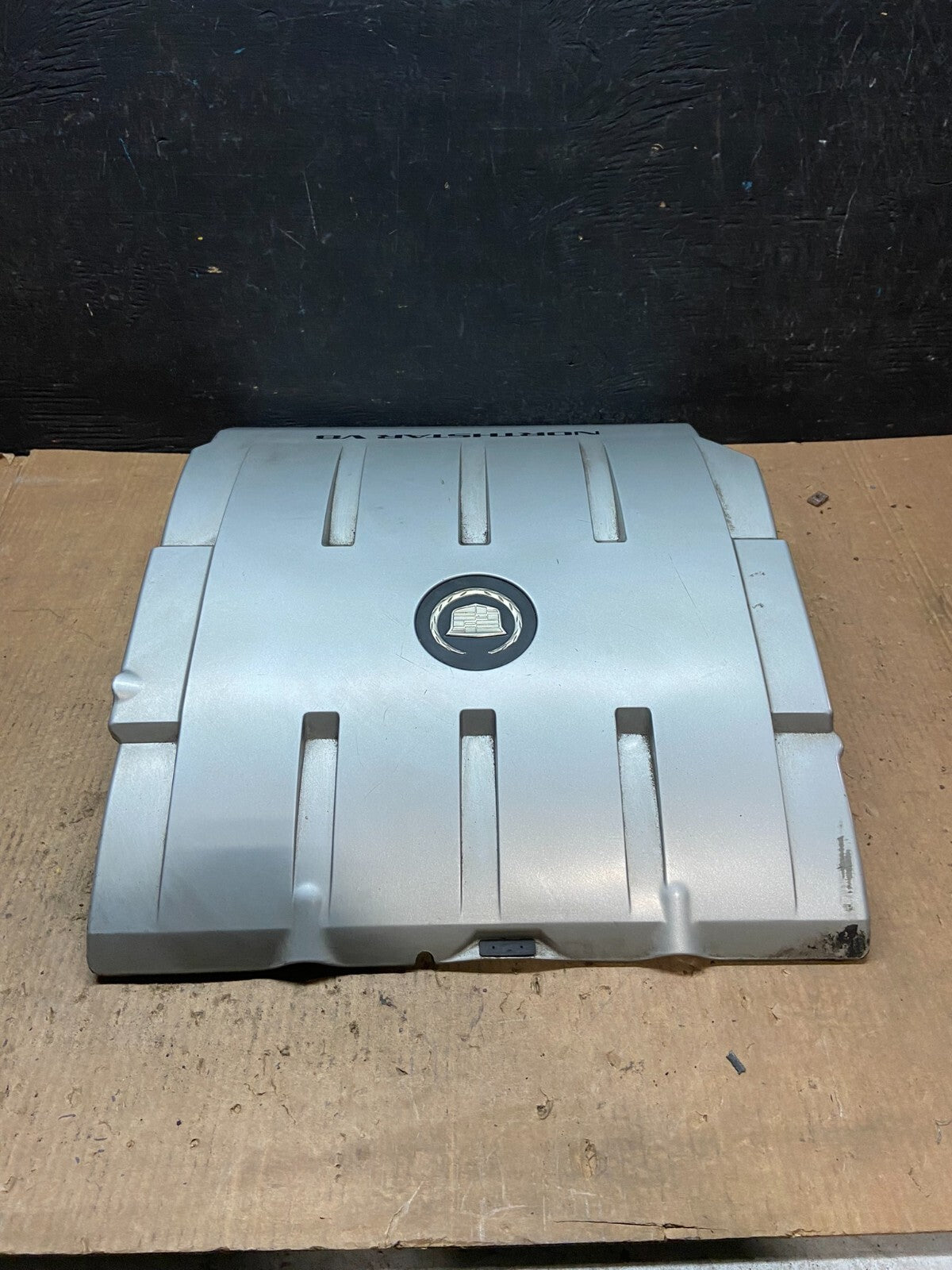 1997 to 2004 Cadillac Deville Seville Northstar Engine Motor Cover H6873 DG11