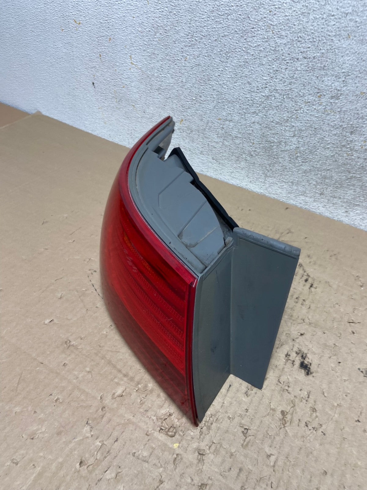 2009 to 2010 Hyundai Sonata Left Driver Lh Side Tail Light AI2413 LK1