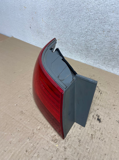 2009 to 2010 Hyundai Sonata Left Driver Lh Side Tail Light AI2413 LK1