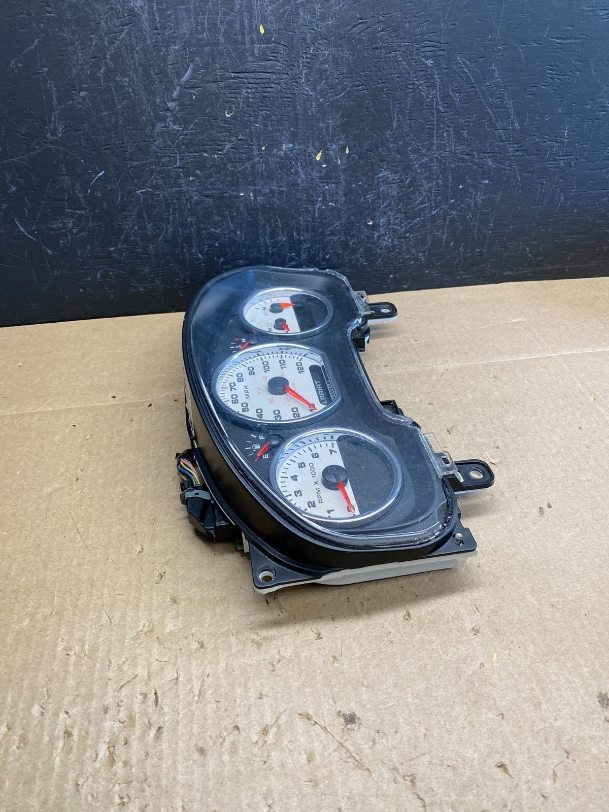 2004 - 2005 Ford F150 F-150 Lariat Speedometer Cluster Gauge ac6391 DG1