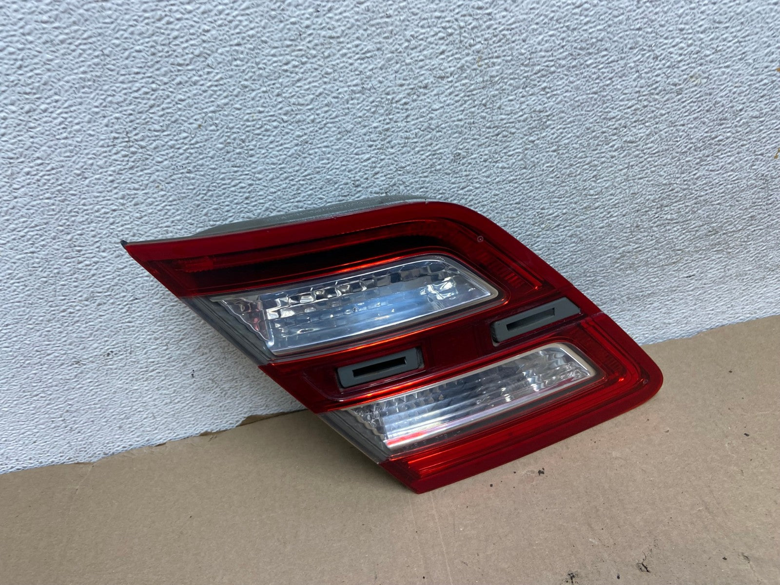 2013 to 2018 Ford Taurus Left Driver Lh Side Tail Light Inner AG6879 LK0
